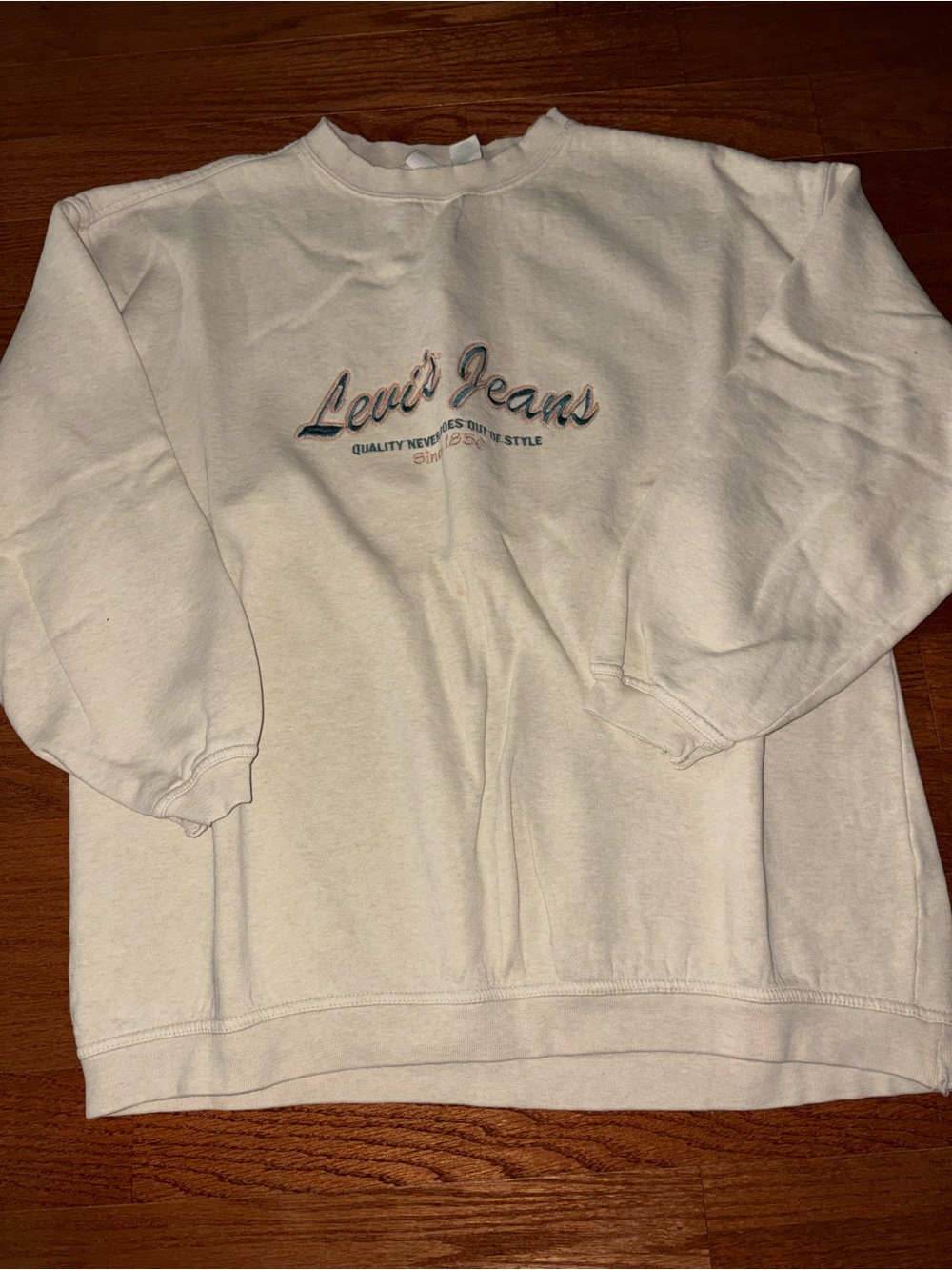 VINTAGELevi's Cream Crewneck Sweatshirt with Embroidered Logo
